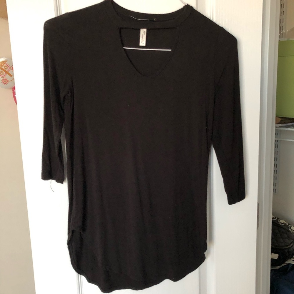 Cute shirt with front slit